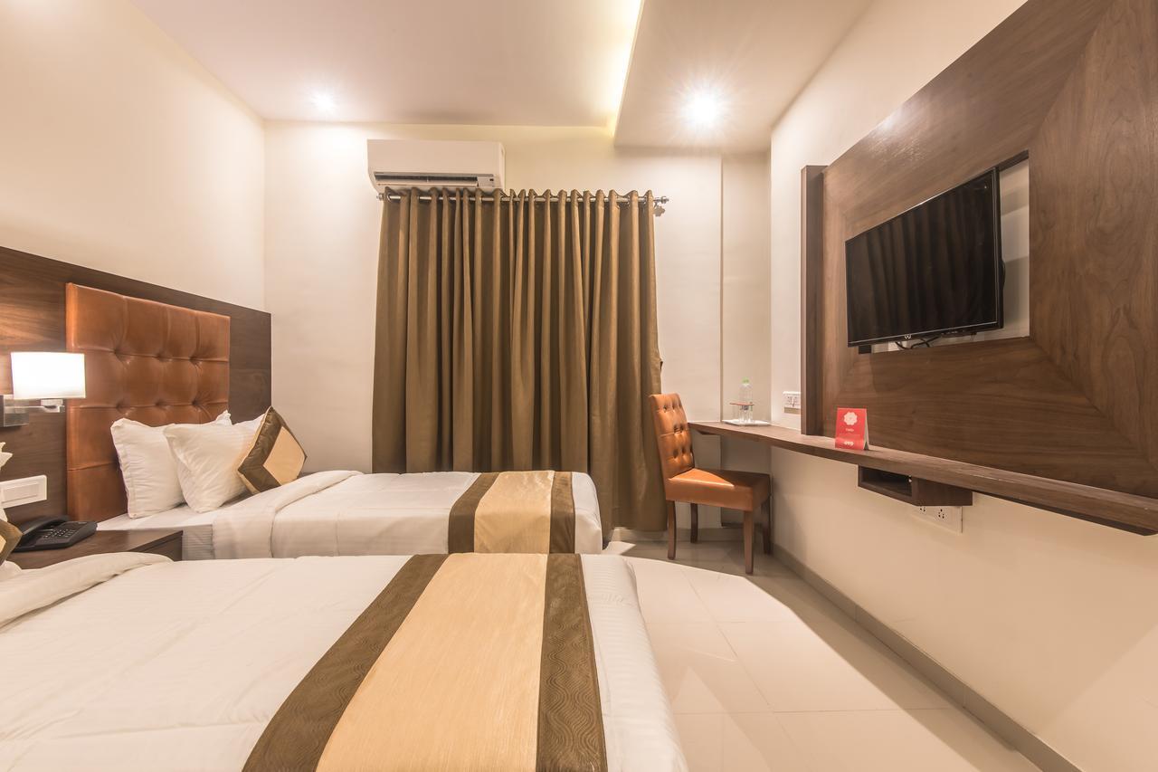Oyo 9328 Empire Suite Navi Mumbai Exterior foto